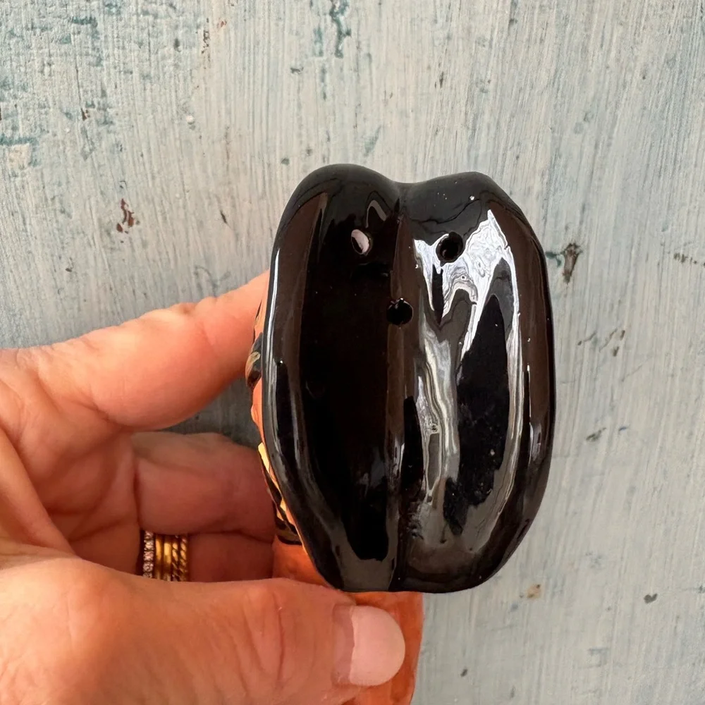 Colorful Ceramic Cowboy Boots Vintage Salt & Pepper Shakers, new in original box - Picture 4 of 10